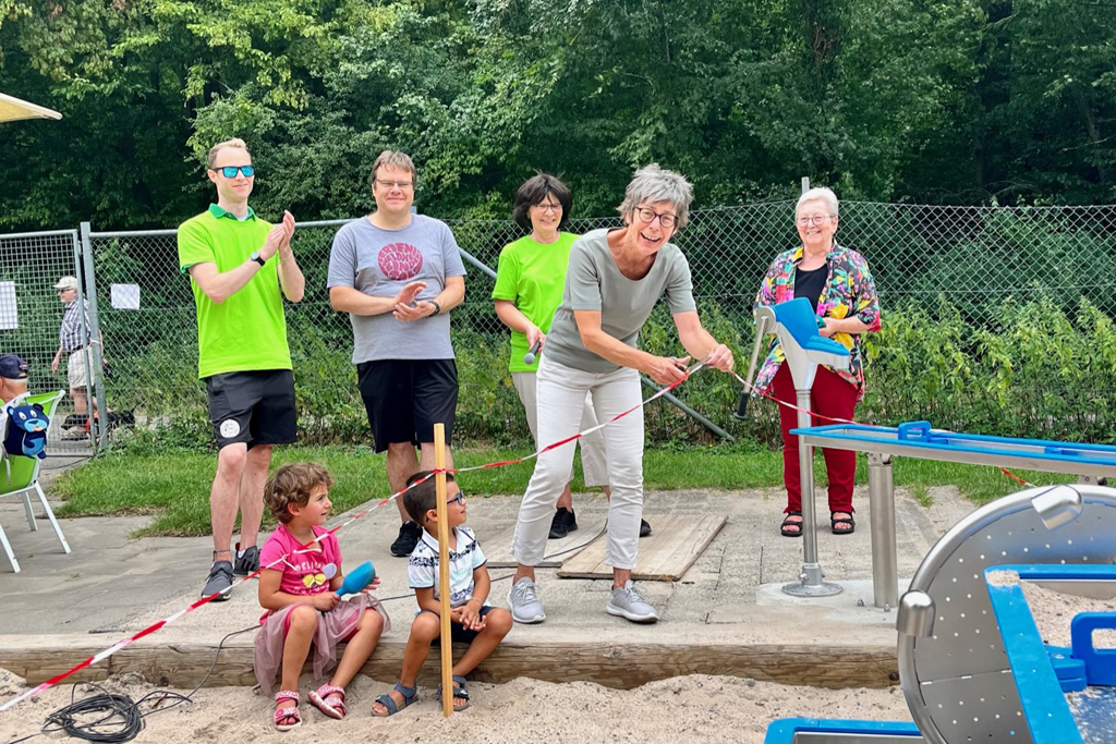 Einweihung des neu installierten Wasserspielplatz im Waldheim Lindental.