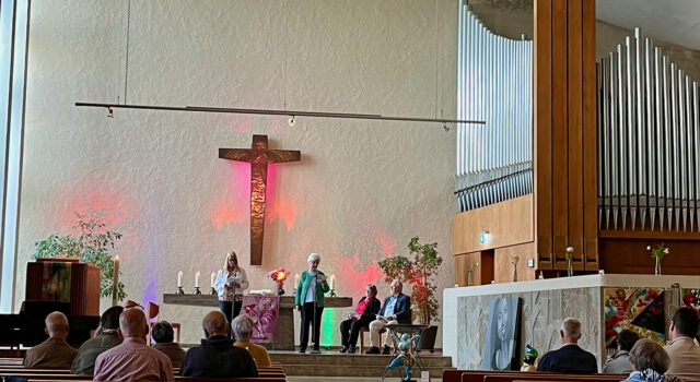 Offene Stephanuskirche mit Gospels, Spirituals und Texten, Foto Elke Rieger
