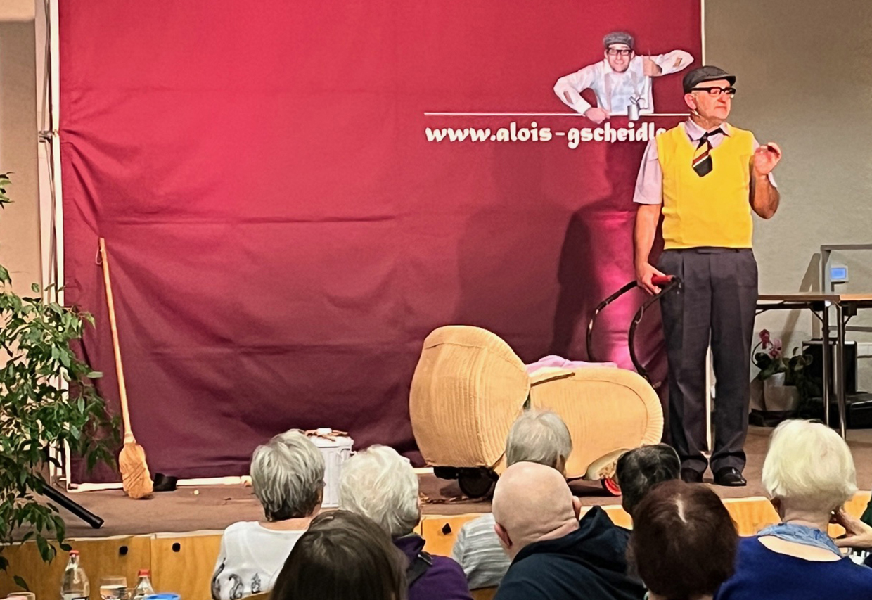 Alois Gscheidle beim „Kulturbesen“ in Stephanus sorgte für „Situationskomik“
