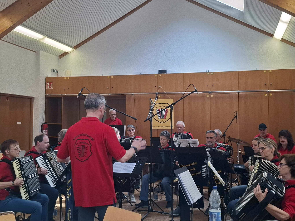 Harmonikafest im Waldheim Lindental