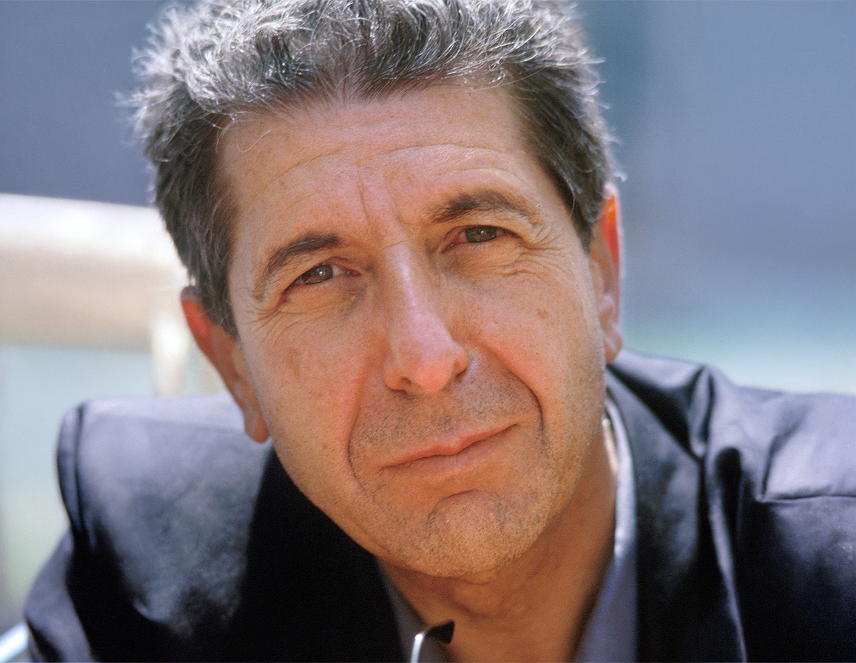 Leonhard Cohen, Bild Original von https://commons.wikimedia.org/wiki/File:Leonard_Cohen,_1988_01.jpg
