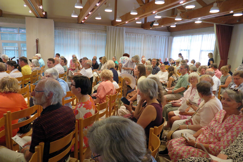 Pfarrerin Dorothea wurde am 12. Juli 2026 im Rahmen eines Gottesdienstes im Dietrich-Bonhoeffer-Gemeindezentrum feierlich in den Ruhestand verabschiedet, Foto: Hans Bitto
