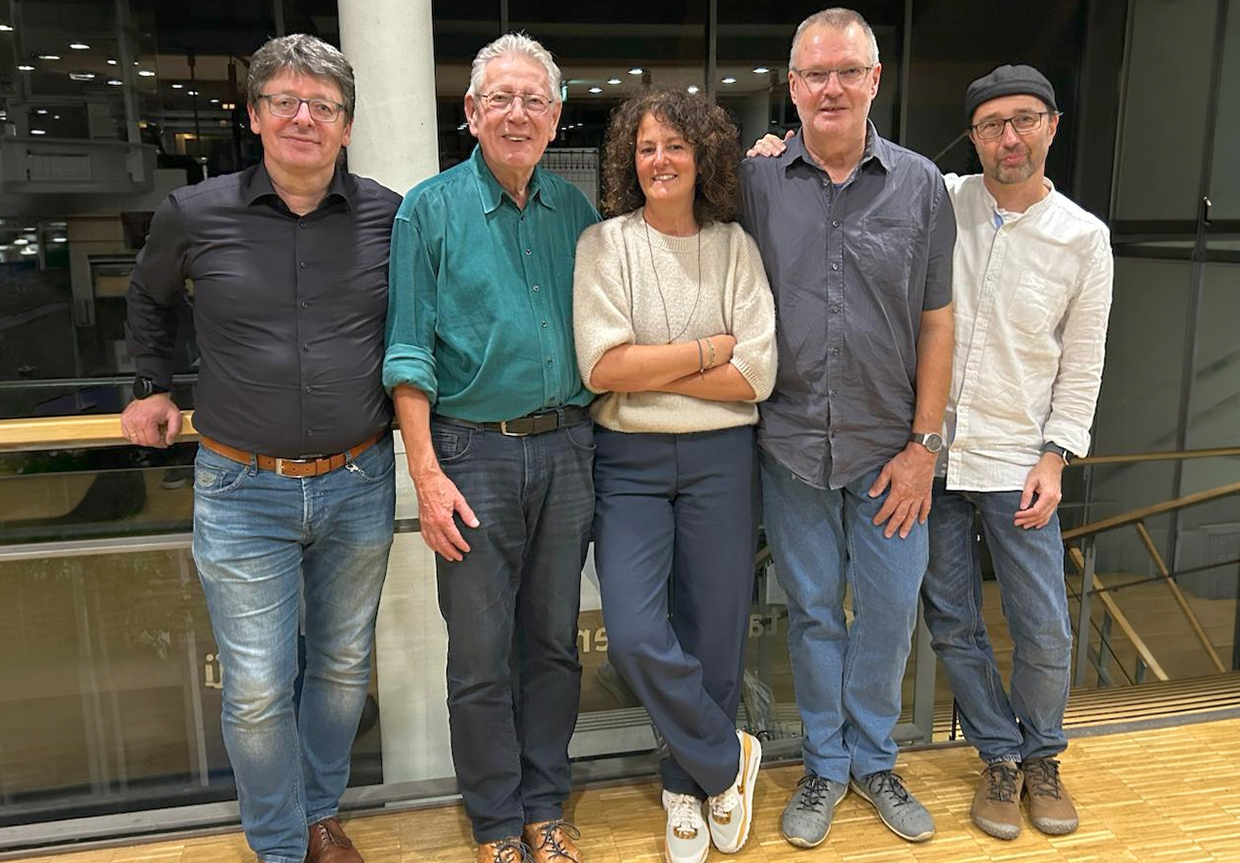 die Band „Blue Infinity“